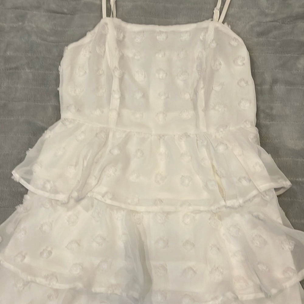 Mi Ami Tiered White Mini Dress size Small - Picture 4 of 8